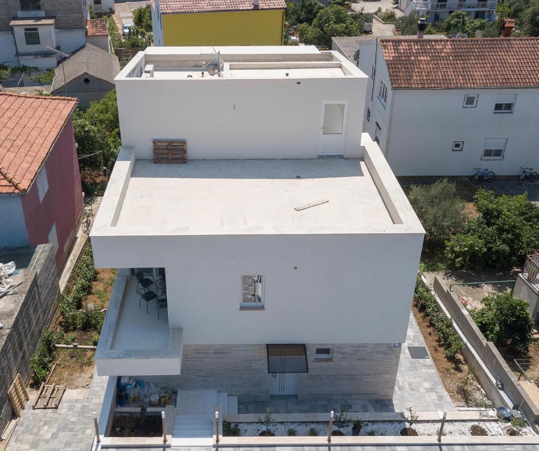 Vila Regina Apartment Rex With Swimming Pool Jezera Exteriör bild