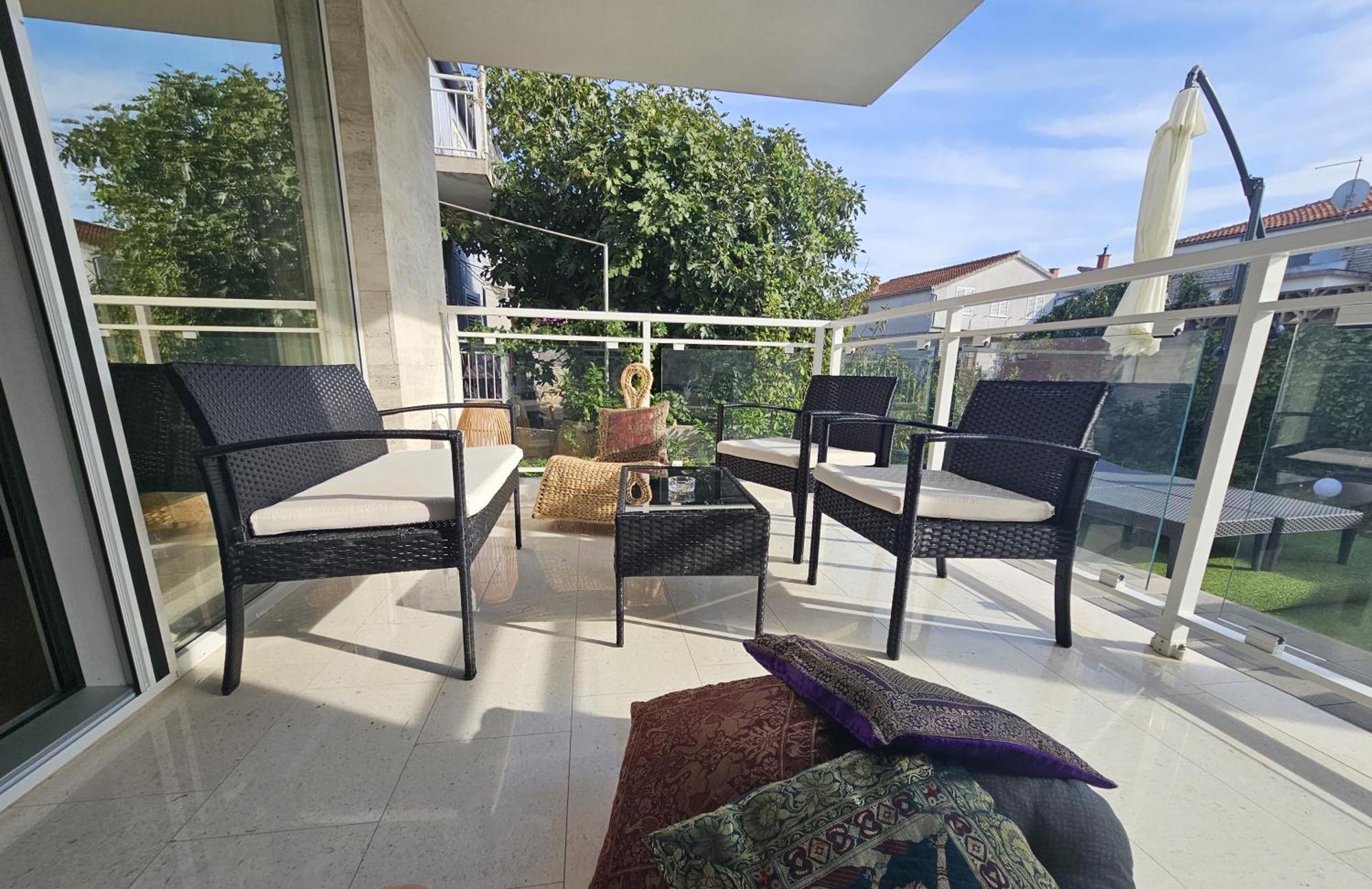 Vila Regina Apartment Rex With Swimming Pool Jezera Exteriör bild