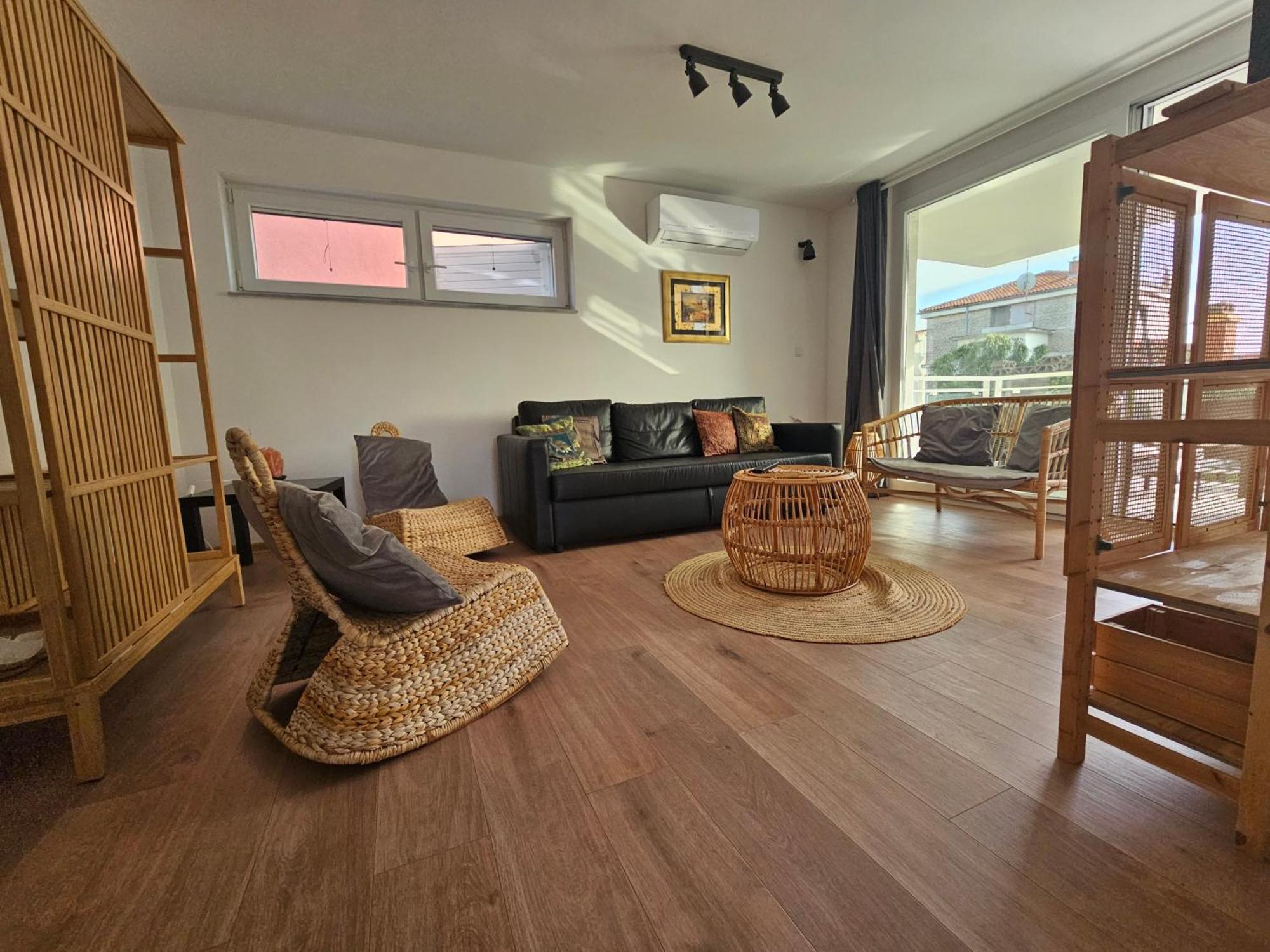 Vila Regina Apartment Rex With Swimming Pool Jezera Exteriör bild