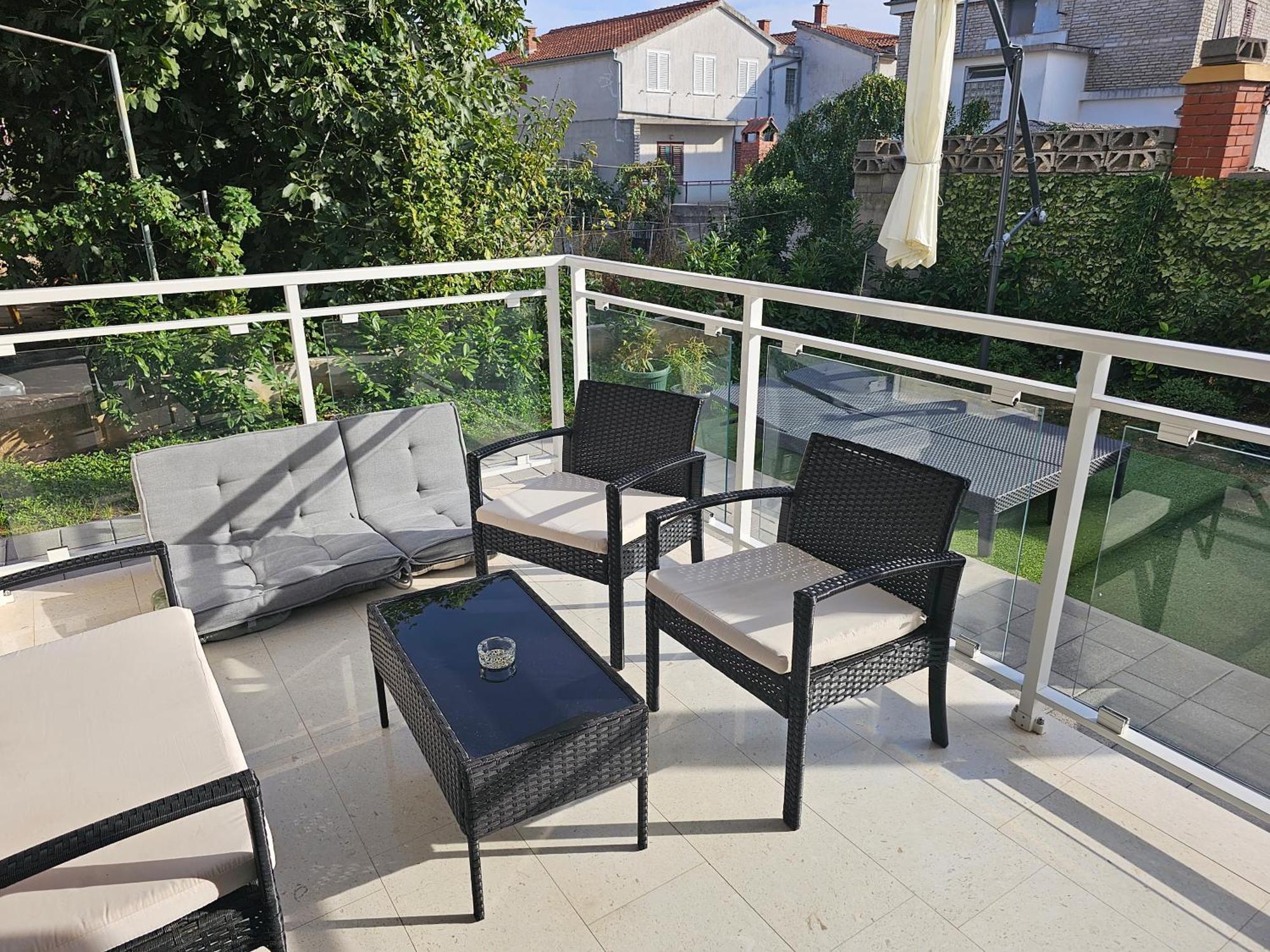 Vila Regina Apartment Rex With Swimming Pool Jezera Exteriör bild