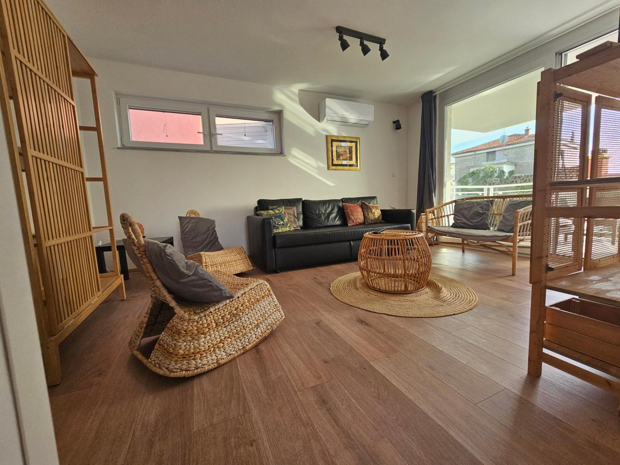 Vila Regina Apartment Rex With Swimming Pool Jezera Exteriör bild